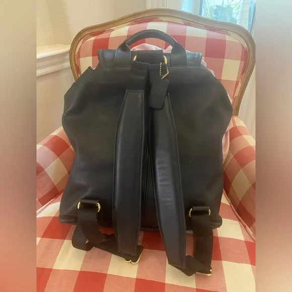 🎀 Super Rare Vintage Coach Retro Classsic Black Leather Backpack EUC Spacious - Picture 2 of 9